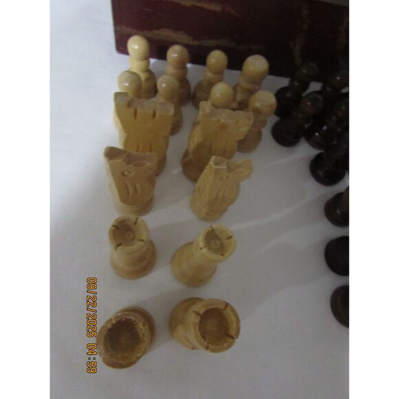 Vintage Fleur-de-lis wooden box chess set with wooden pieces slide top box - Picture 9 of 11